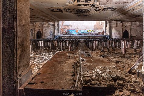 Abandoned Detroit Cooley High School with The Proper People | FREAKTOGRAPHY