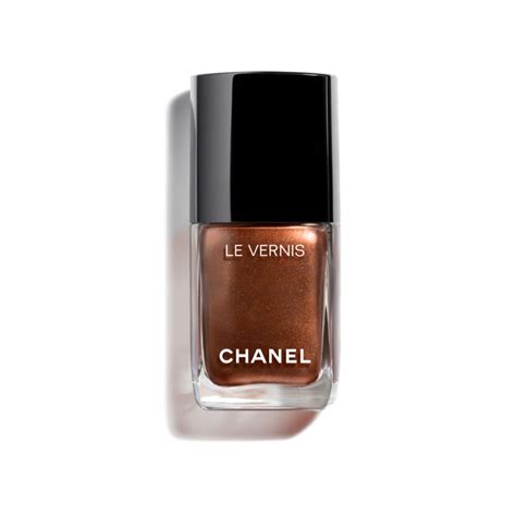 The 17 Best Chanel Nail Polish Colors of All Time | Who What Wear