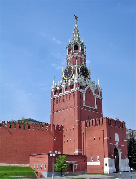 Spasskaya Tower on Kremlin Wall in Moscow, Russia - Encircle Photos