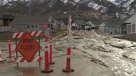 Flooding in Utah community prompts evacuation of several homes