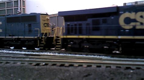 HO Scale CSX Intermodal - YouTube