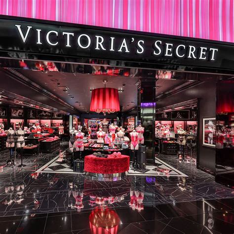 Victoria's Secret | Miracle Mile Shops