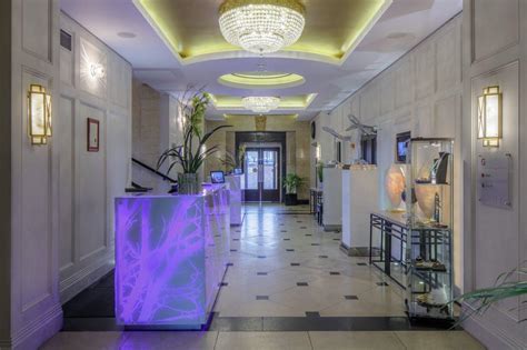 DoubleTree by Hilton London Greenwich, London - Lobby (NCN) - Greatdays ...