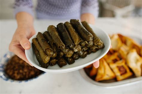 Best Lebanese Stuffed Grape Leaves Recipe (Warak Enab)