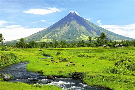 10 Places You Must Visit in The Philippines | Landscape Scenery