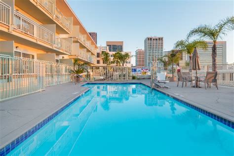 HOLIDAY INN EXPRESS® DOWNTOWN SAN DIEGO - San Diego CA 1430 7th 92101