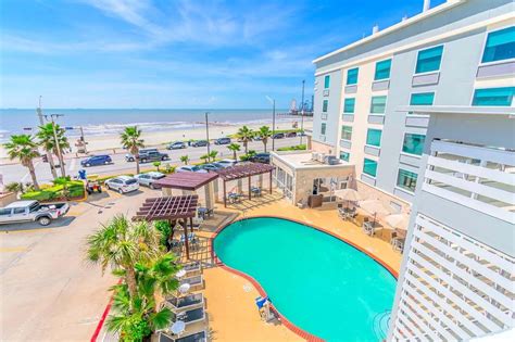 14 Best Galveston Hotels On The Beach To Escape To - Texas Travel 365