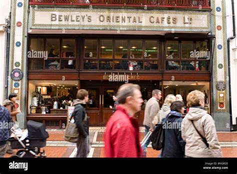 Bewley's Cafe, Grafton street, Dublin, Ireland Stock Photo - Alamy