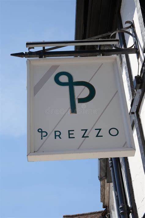 Prezzo Italian Style Restaurant Exterior Shot Showing Company Branding ...