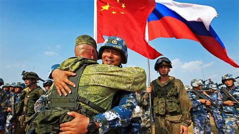 Vereint gegen USA? Russisch-chinesische Militärkooperation | NDR.de ...