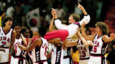 Kim Mulkey reflects on Pat Summitt leading Team USA to the 1984 Olympic ...