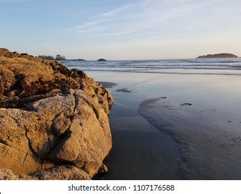 Sunset Over Chesterman Beach Tofino Casts Stock Photo 1107176588 ...