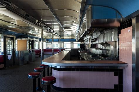 1950s American diner, abandoned for 7 years [OC] : urbanexploration