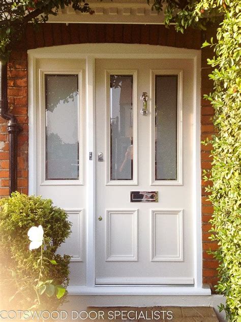 Etched glass Victorian door and frame - Cotswood Doors London