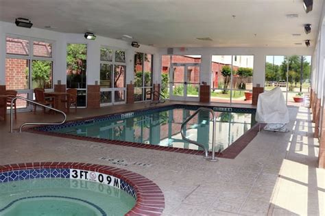 Hampton Hotels in Stephenville, TX - Find Hotels - Hilton