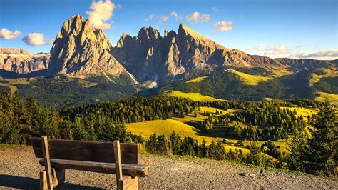 Alpe di Siusi: luxury holidays in 4 and 5 star hotels