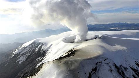 Colombia’s Nevado del Ruiz volcano, which killed 25,000 in 1985, ready ...