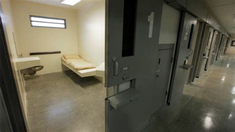 Illinois Agrees To Federal Oversight Of Troubled Prison Health Care ...