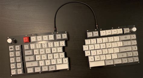 Sinc Split Mechanical Keyboard Build Log | Ben Congdon