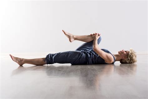 8 Stretches to Relieve Sciatic Pain - Atlanta Brain and Spine Care