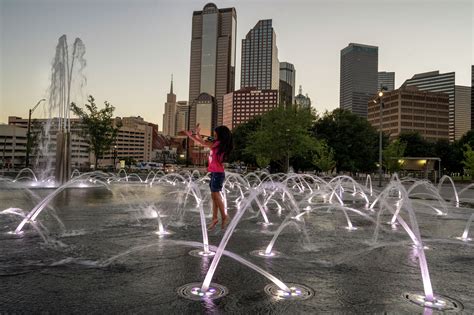 6 parks in Dallas that have turned downtown into a playland