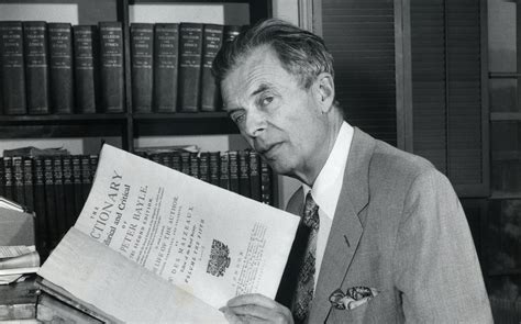 Biography of Aldous Huxley, British author