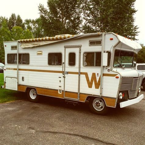 Winnebago Brave | Wohnmobil, Wohnen