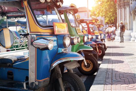 Tuk Tuks in Bangkok - 5 Tips to Ride a Tuk Tuk in Bangkok – Go Guides