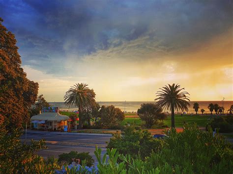 Stunning St Kilda beach on the last day of summer : r/melbourne