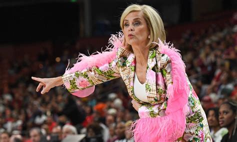 LSU held a hysterically accurate ‘Dress like Kim Mulkey’ night