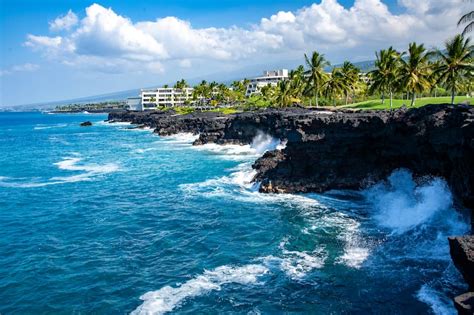 17 Best Things to Do in Kona (Beaches, Coffee, & More!) (2022)