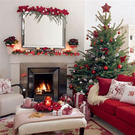 40 Traditional Christmas Decorations - DigsDigs