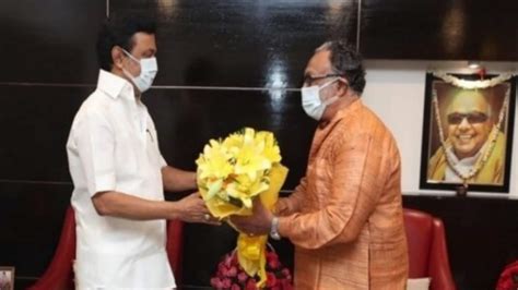 Kalaignar Kalaithurai Vithagar Awards: Actor Nassar Writes Warm Note To ...