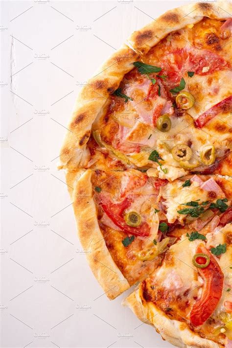 Half pizza copy space | Pizza, Food, Vegetable pizza