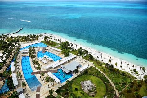 Cancun Wedding - Riu Palace Peninsula - Jasmine and Herman