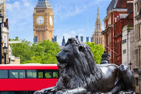 London: City Sightseeing Walking Tour with 30+ sights in London