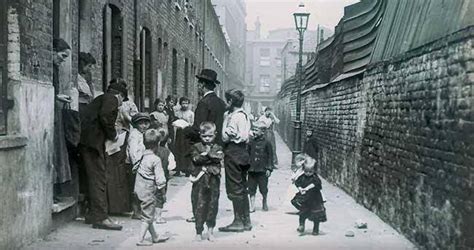 27 Haunting Images Of The Slums In Victorian England