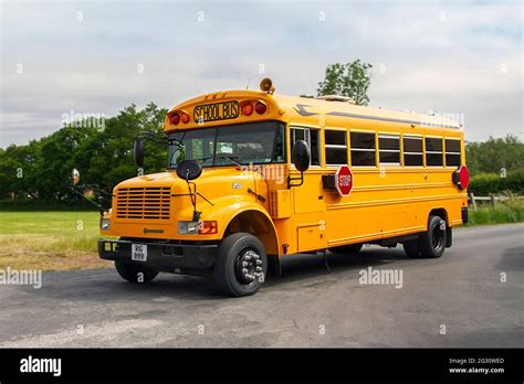 2003 yellow American School Bus 7300cc S series Schoolmaster diesel ...