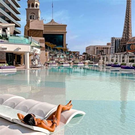 Cosmopolitan Las Vegas Pool: Hours, Prices - 1OAK Las Vegas