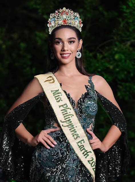 Miss Philippines Earth 2021 is Naelah Alshorbaji