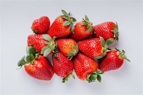 10 Korean Strawberry Varieties: Seolhyang, King’s Berry, Sancheong & More