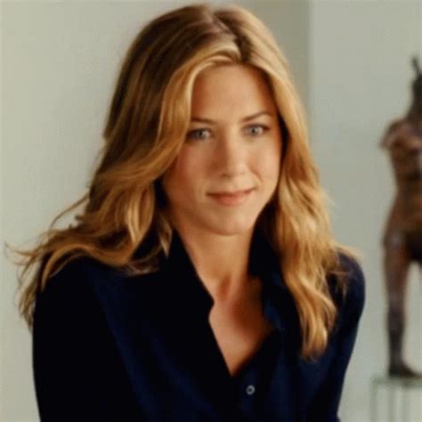 Jennifer Aniston GIF - Jennifer Aniston Smile - Discover & Share GIFs