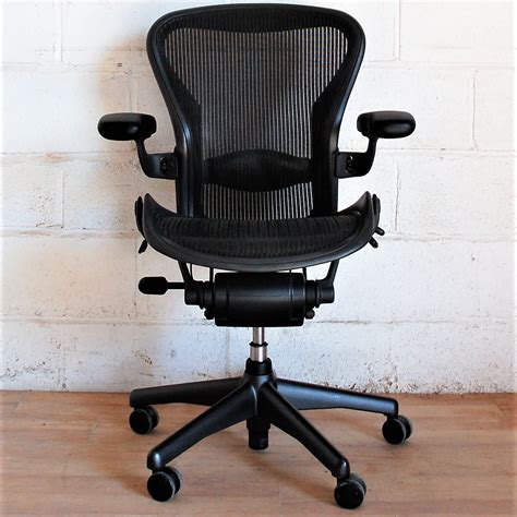 HERMAN MILLER Aeron Size B Task Chair 2180 Swivel Chair