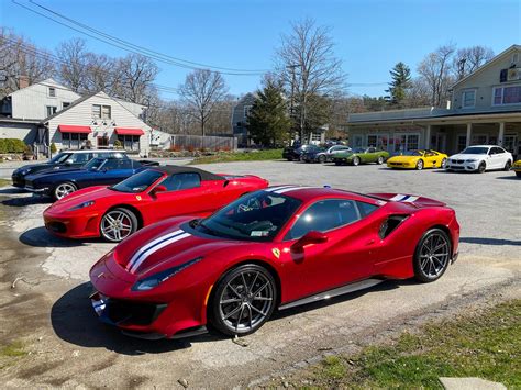 15 Shades Of Ferrari Red | ROSSOautomobili