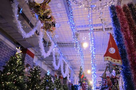 For The Budget Singaporean: 6 Best Spots To Get Christmas Decorations ...