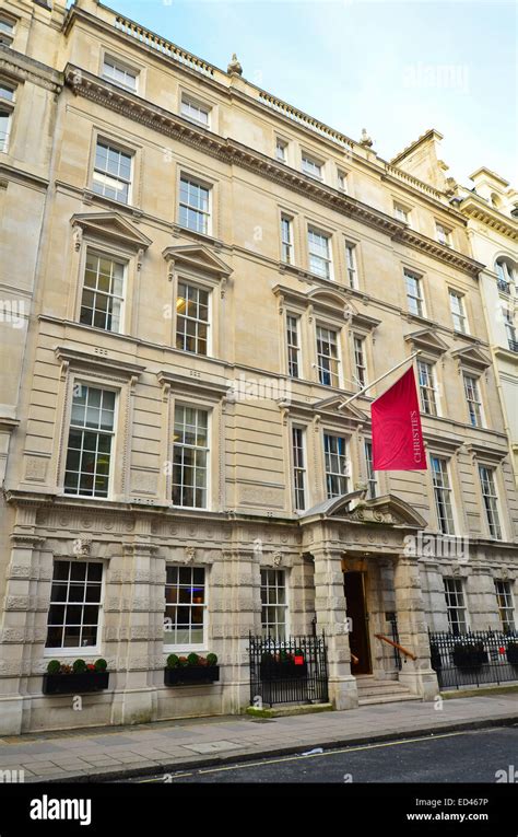 Christie's auction house global headquarters in King Street, London SW1 ...