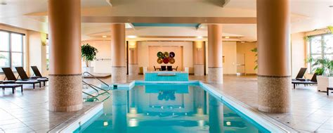 Lancaster Hotel Whirlpool & Indoor Pool at Marriott Lancaster Dutch ...