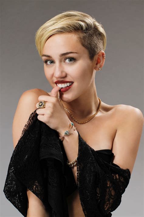 Miley Cyrus Sexy – The Fappening Leaked Photos