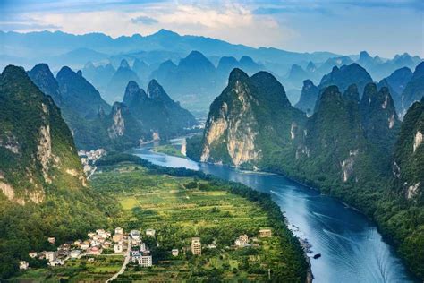 The Li River winding its way through the Karst Mountains, China ...