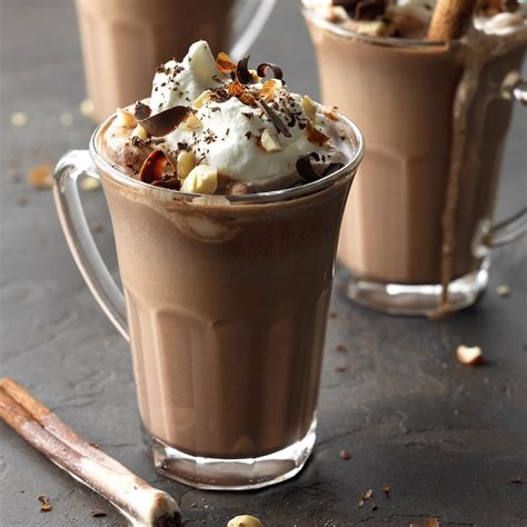 Hazelnut Hot Chocolate | Reader's Digest Canada